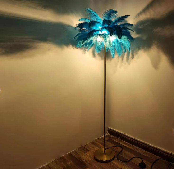 Lampadaire en plume bleu